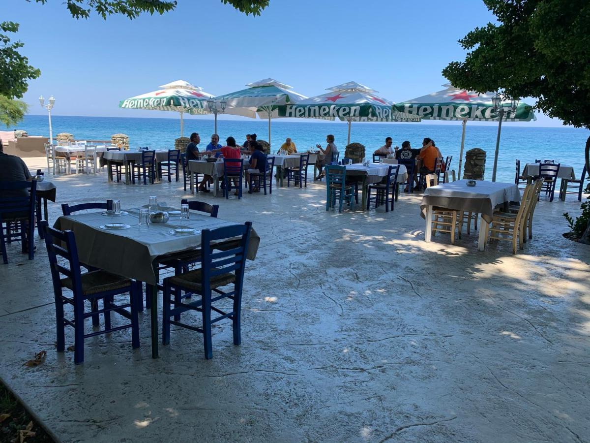 Hotel Aqua Rossa Kokkino Nero ภายนอก รูปภาพ